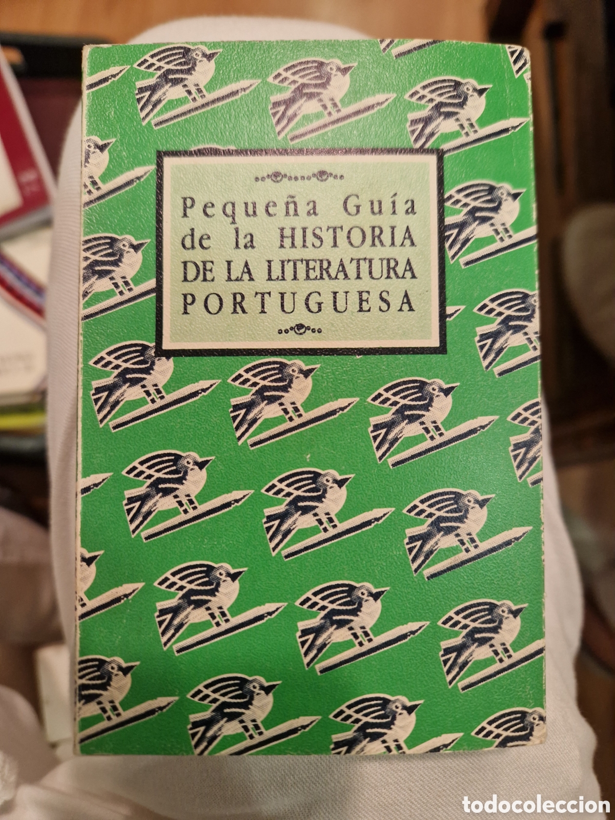 Livres d'occasion: PEQUE&Ntilde;A gu&iacute;a de la historia de la literatura portuguesa