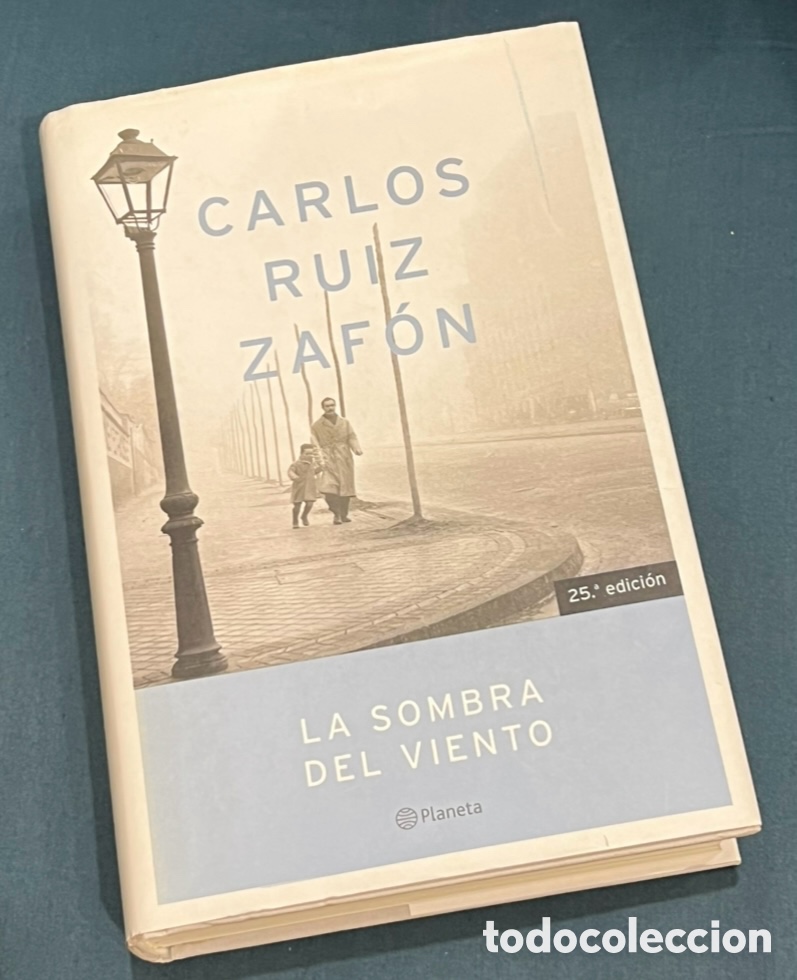 Libros de segunda mano: Libro. Carlos Ruiz Zafon. &ldquo;La sombra del viento&rdquo;. Ed. Planeta. 2003.