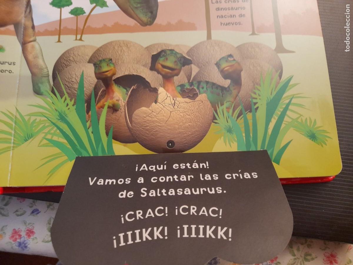 Libros de segunda mano: Beb&eacute; Dinosaurio . Editorial DK 2018. 25 x 25 cm. - Foto 2
