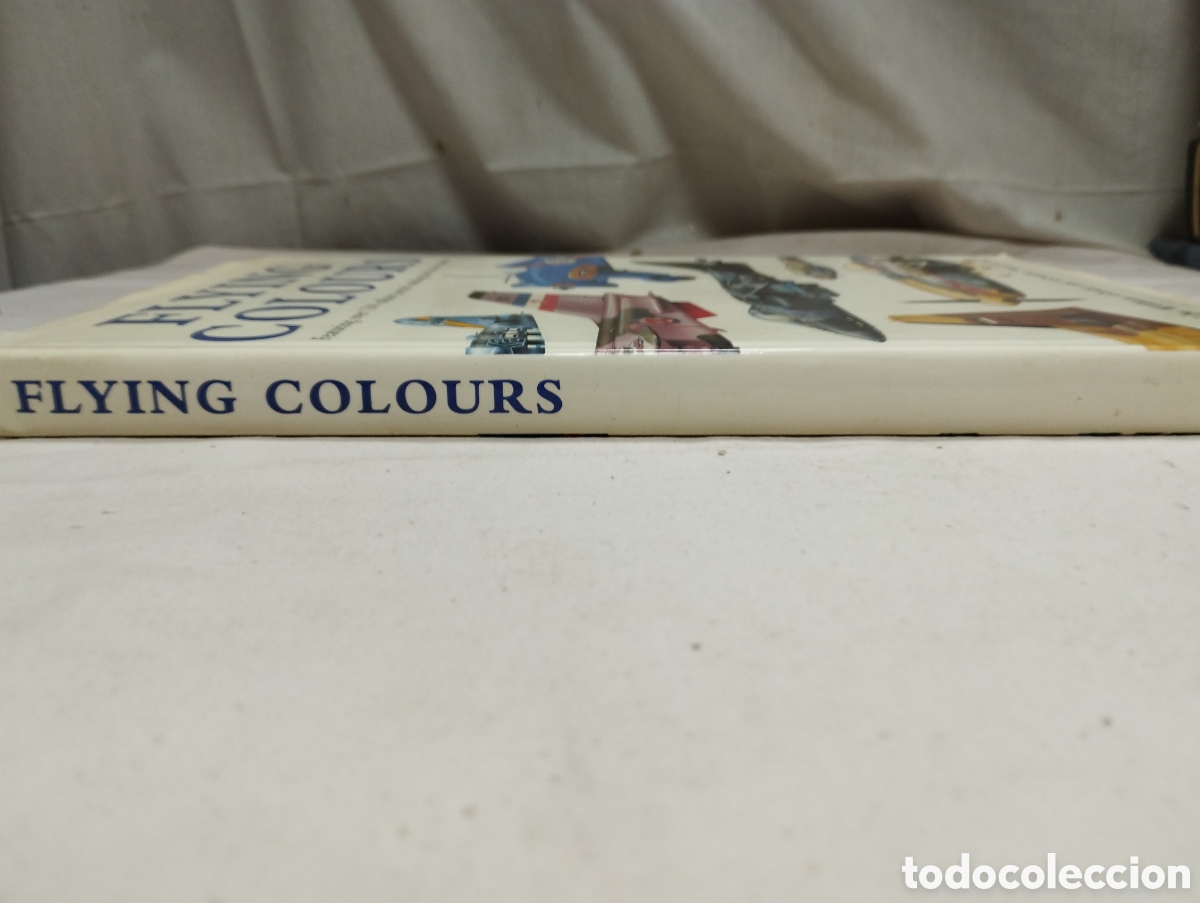 Libros de segunda mano: Flying colours. Green & Swanborough, 1997 - Foto 3