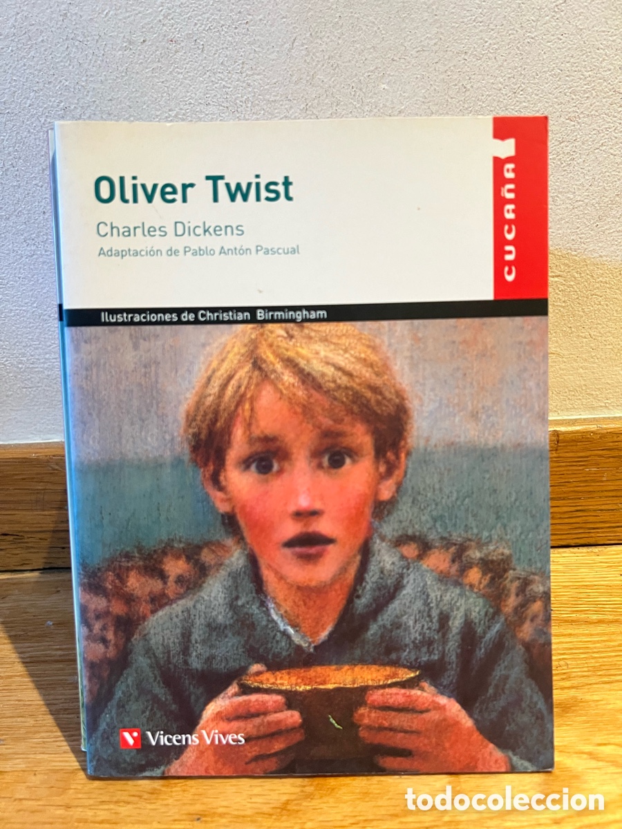 Libros de segunda mano: Oliver Twist Charles Dickens Adaptaci&oacute;n de Pablo Ant&oacute;n Pascual