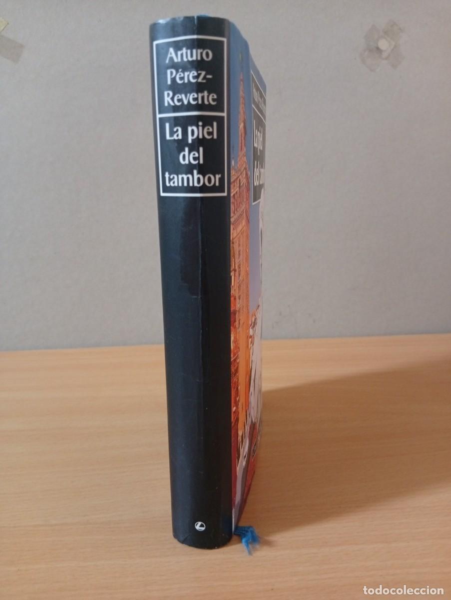 Libros de segunda mano: LOTE DE 2 NOVELAS DE ARTURO PEREZ-REVERTE - Foto 7