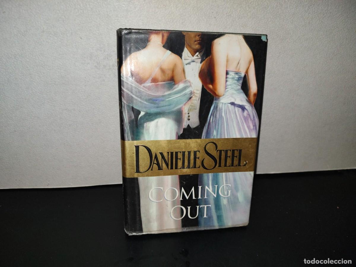 Libros de segunda mano: 196- Coming Out - Danielle Steel - Delacorte Press 2006 - Foto 1