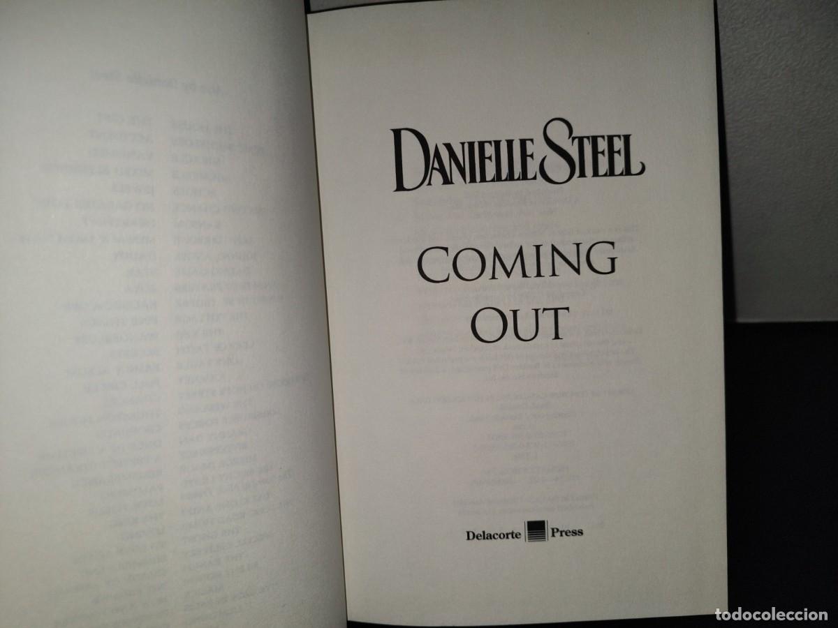 Libros de segunda mano: 196- Coming Out - Danielle Steel - Delacorte Press 2006 - Foto 6