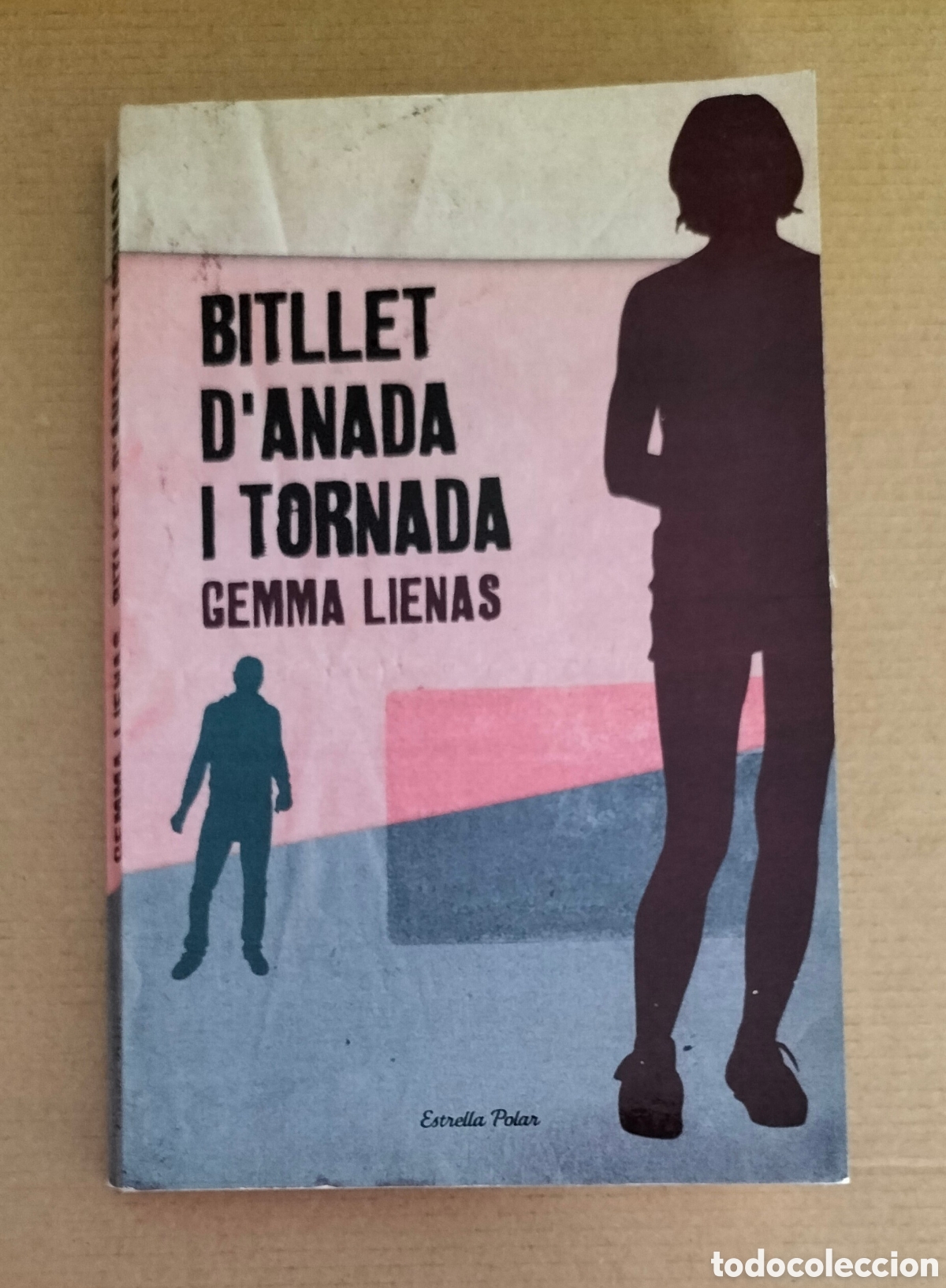 Libros de segunda mano: Bitllet d'anada i tornada. Gemma Lienas. La Via L&agrave;ctia. Grup editorial 62, 2010. Llibre