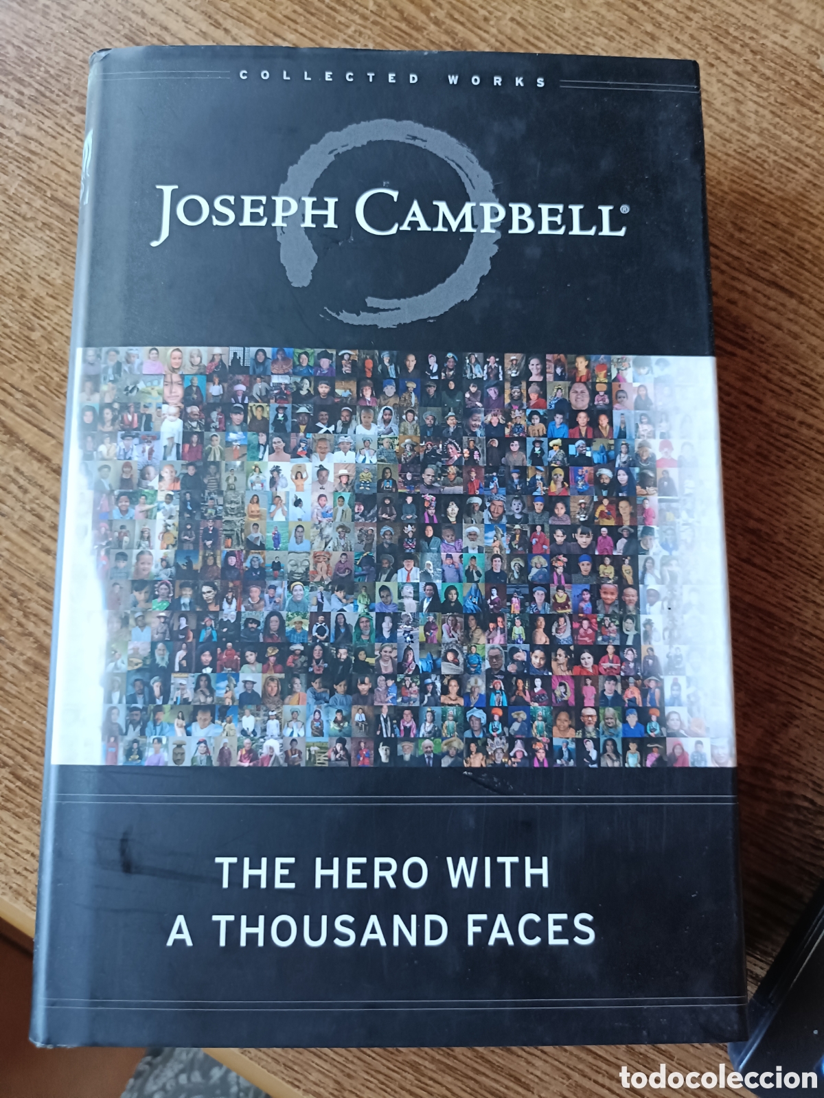 Libros de segunda mano: The hero with a thousand faces, Joseph Campbell New world library Ingl&eacute;s el h&eacute;roe de las mil caras