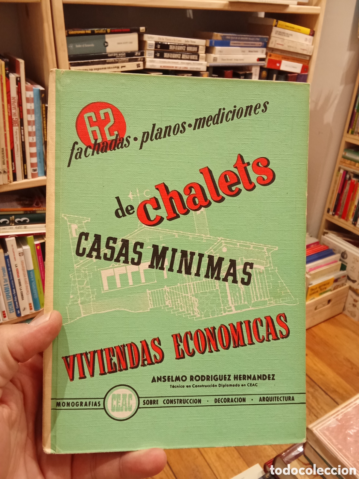 Libros de segunda mano: 62 Fachadas Planos Mediciones de Chalets Casas Minimas - CEAC