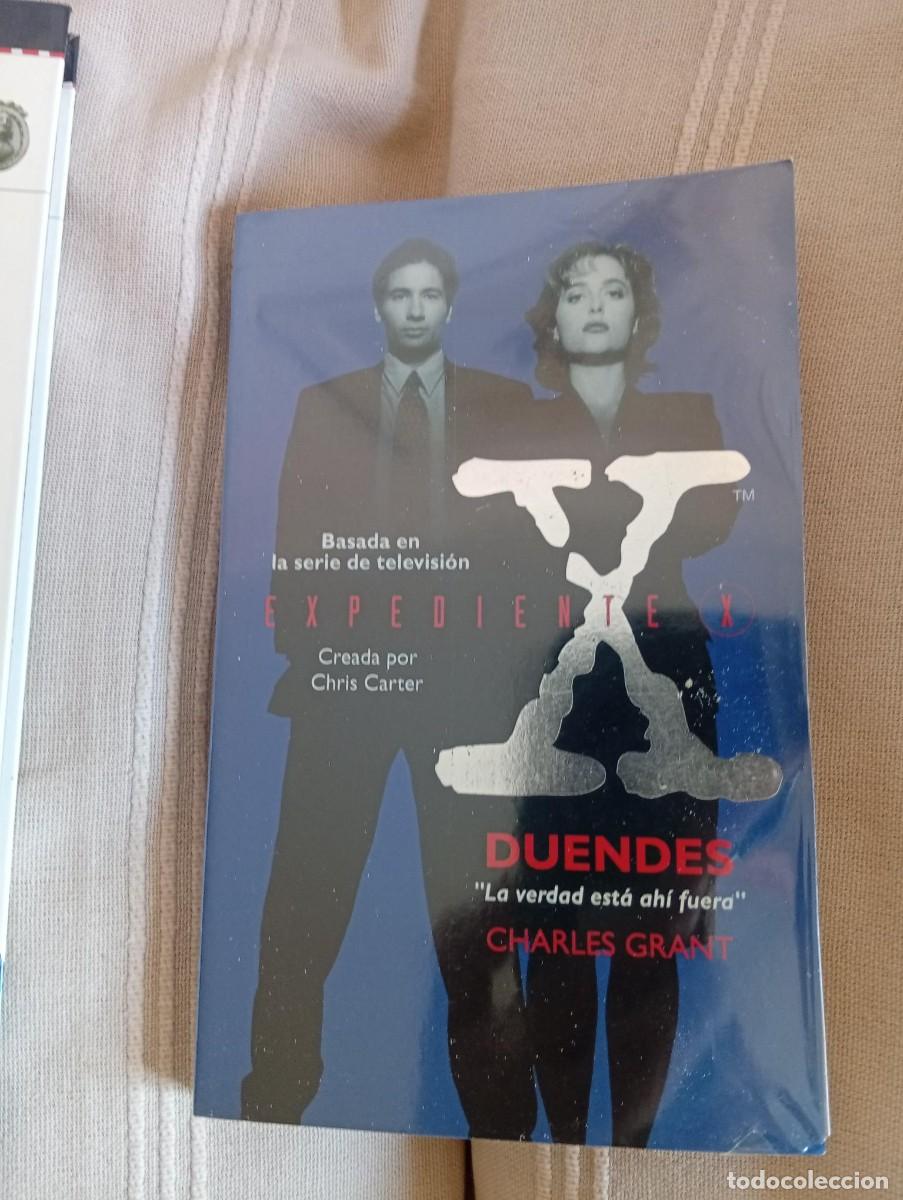 Libros de segunda mano: expediente x duendes la verdad esta ahi fuera charles grant forrado en plastico