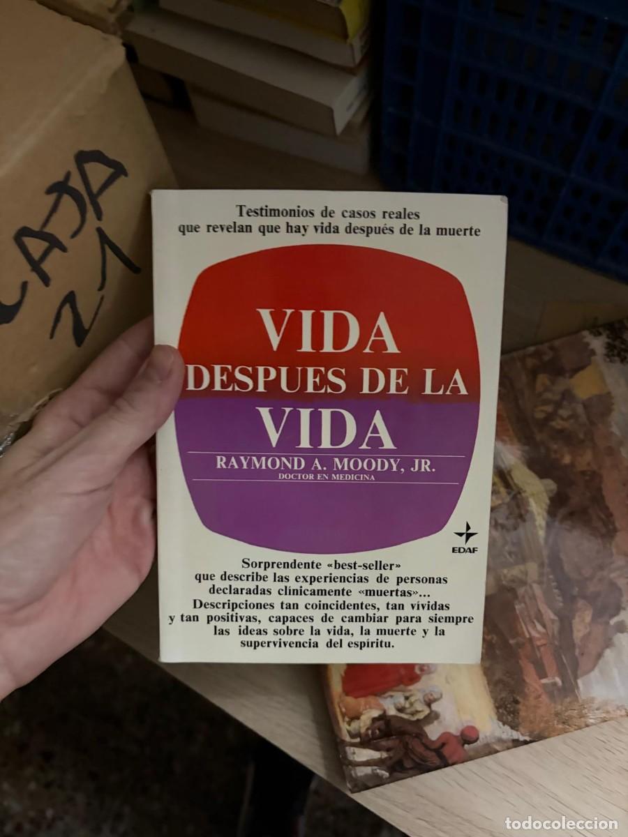 Gebrauchte B&uuml;cher: CAJA21 &mdash; VIDA DESPU&Eacute;S DE LA VIDA. Raymond A. Moody, Jr. EDAF.