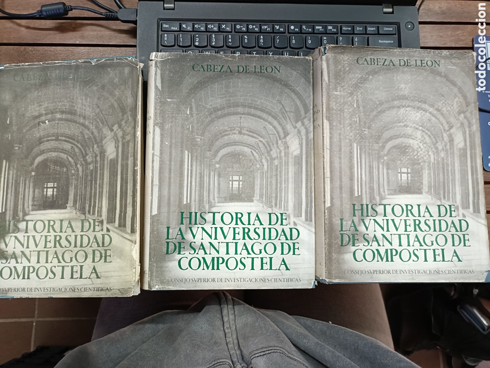 Libros de segunda mano: Historia de la universidad de Santiago de Compostela instituto padre Sarmiento tomos 1, 2, 3. 1946