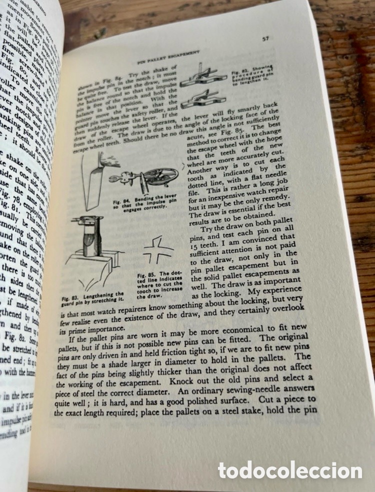 Libros de segunda mano: Practical Watch Repairing. Donald de Carle. - Foto 6