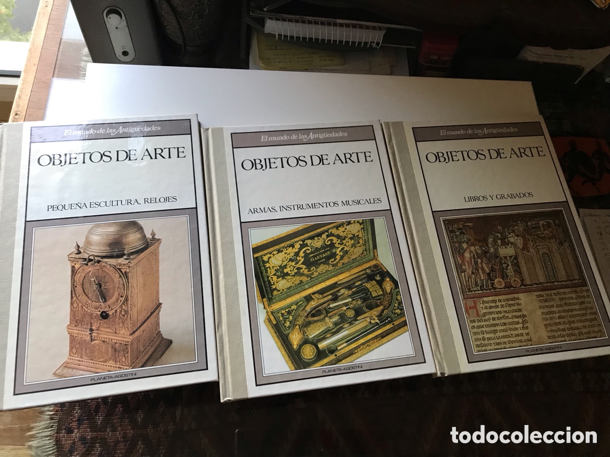 Libros de segunda mano: Objetos de Arte. El mundo de las antig&uuml;edades. Tres libros. Planeta agostini