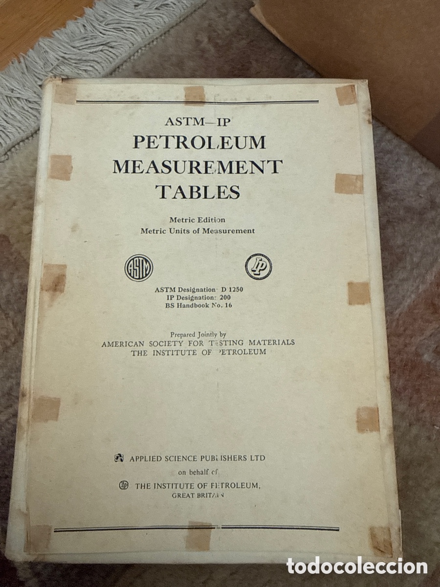 Libros de segunda mano: Petroleum Measurements Tables