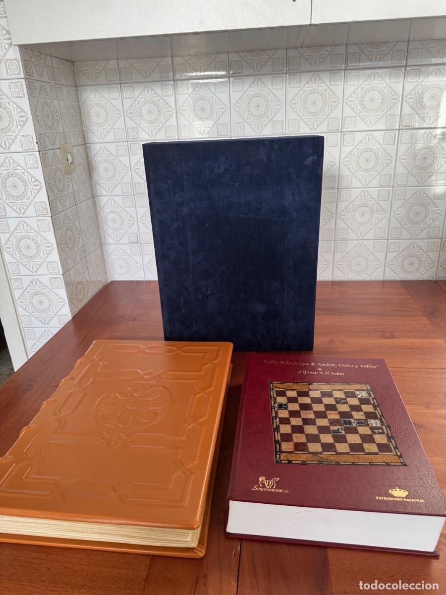 Gebrauchte B&uuml;cher: Libro f&aacute;csimil de los Juegos de Ajedrez Dados y Tablas, editado en pergamino por Scriptorium S.L