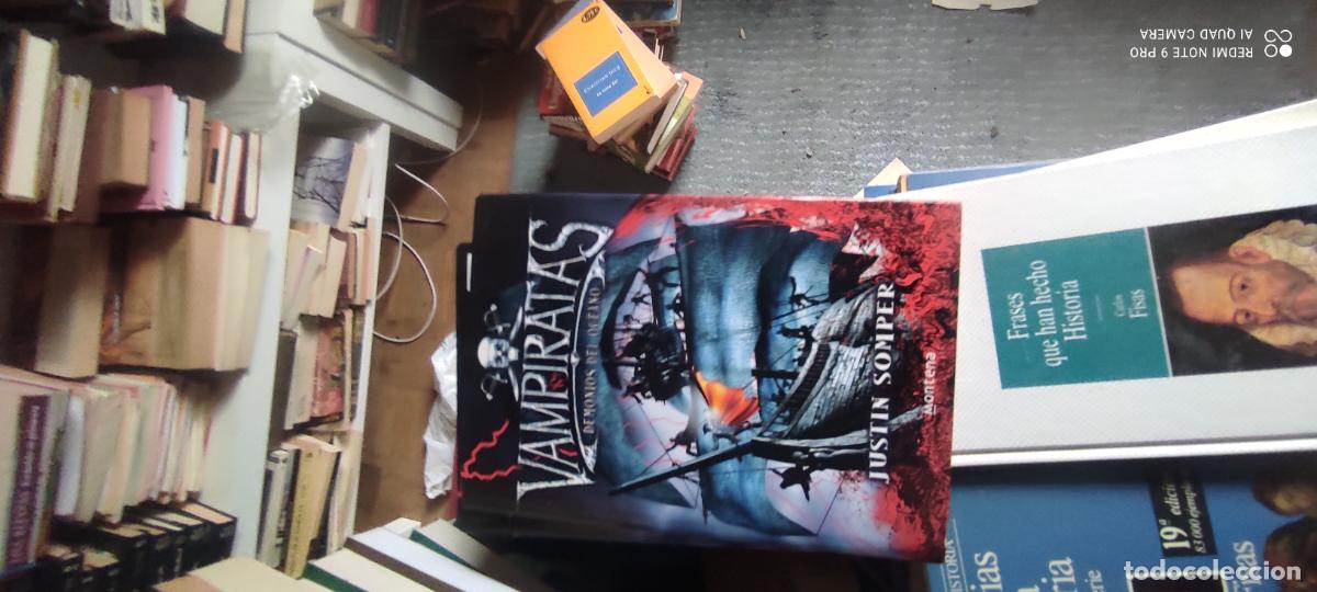Livros em segunda m&atilde;o: VAMPIRATAS, DEMONIOS DEL OCEANO - JUSTIN SOMPER - MONTENA - 2006