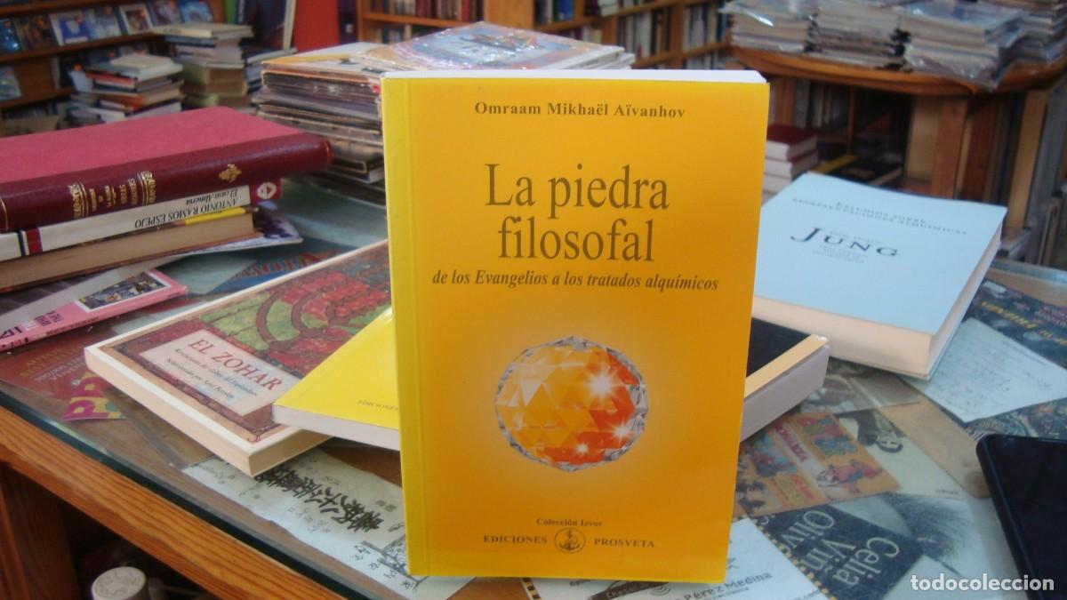 Libros de segunda mano: LA PIEDRA FILOSOFAL DE LOS EVANGELIOS A LOS TRATADOS QU&Iacute;MICOS OMRAAM MIKHA&Euml;L A&Iuml;VANHOV