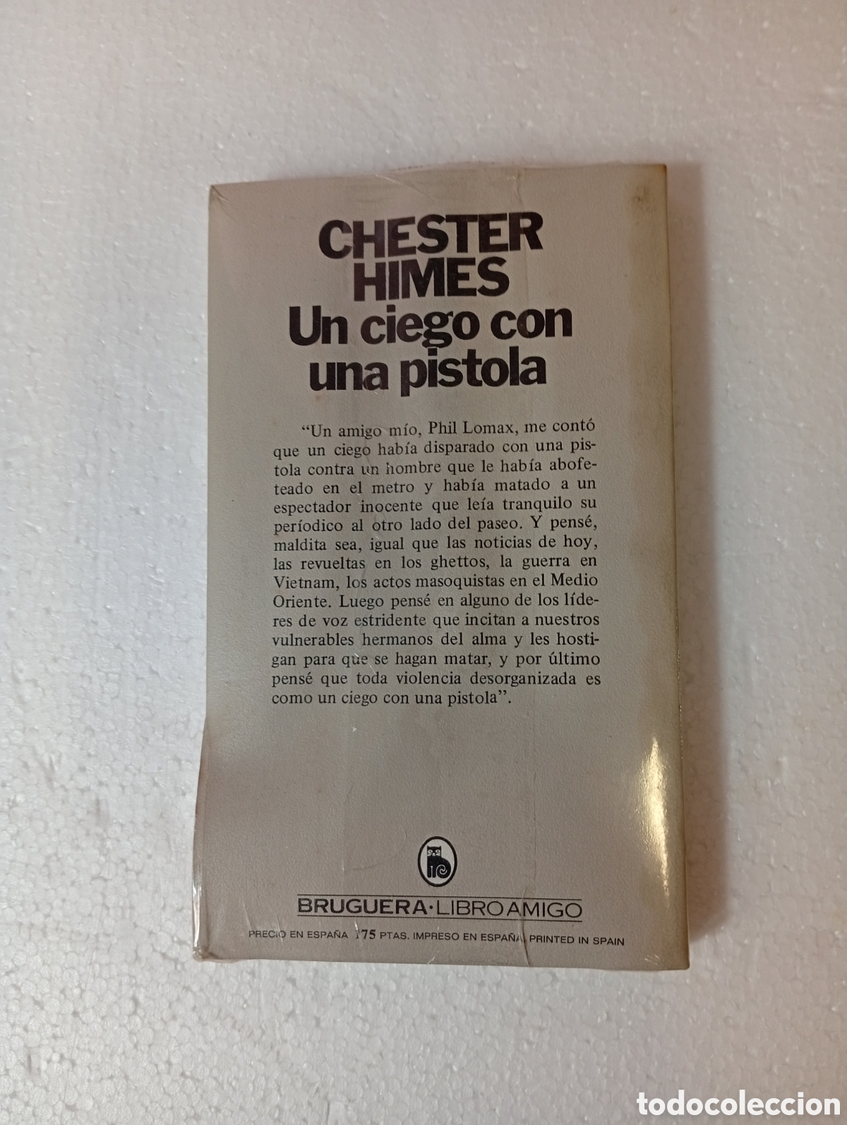 Libros de segunda mano: Un ciego con pistola - Foto 2