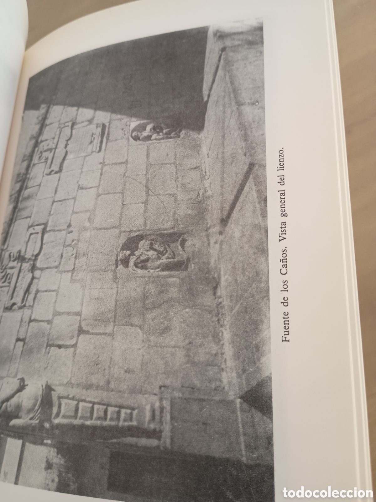 Libros de segunda mano: 2.2 Las Fuentes de Ja&eacute;n. Soledad L&aacute;zaro Damas. - Foto 3