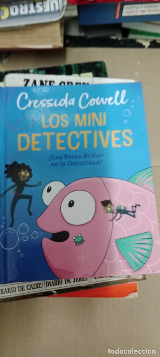 Libros de segunda mano: CRESSIDA COWELL LOS MINI DETECTIVES LIBRO M-33