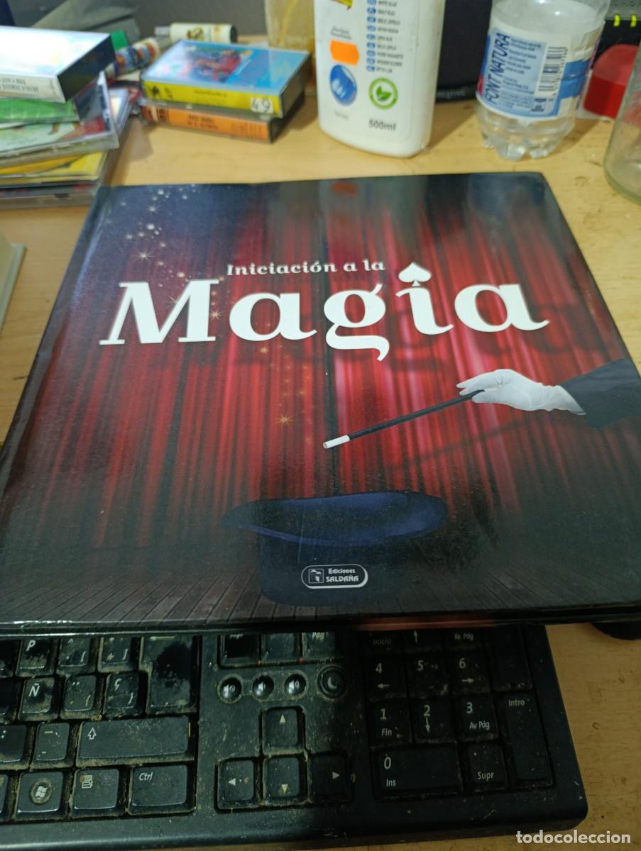 Libros de segunda mano: INICIACI&Oacute;N A LA MAGIA. EDICION SALDA&Ntilde;A. EST33B4
