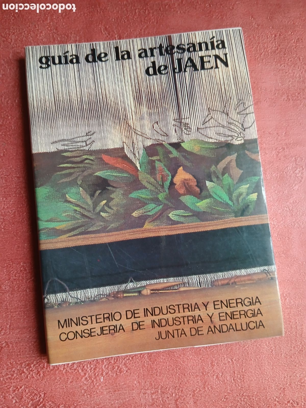 Libros de segunda mano: Gu&iacute;a de la artesan&iacute;a de Ja&eacute;n. - Foto 1