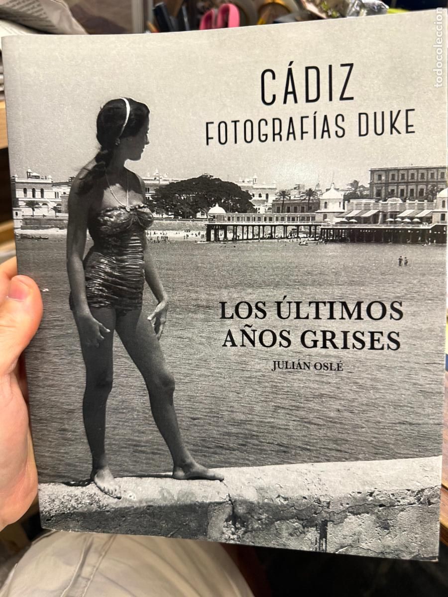 Libros de segunda mano: LIBRO CADIZ FOTOGRAFIAS DUKE - LOS ULTIMOS A&Ntilde;OS GRISES - 302 PAG