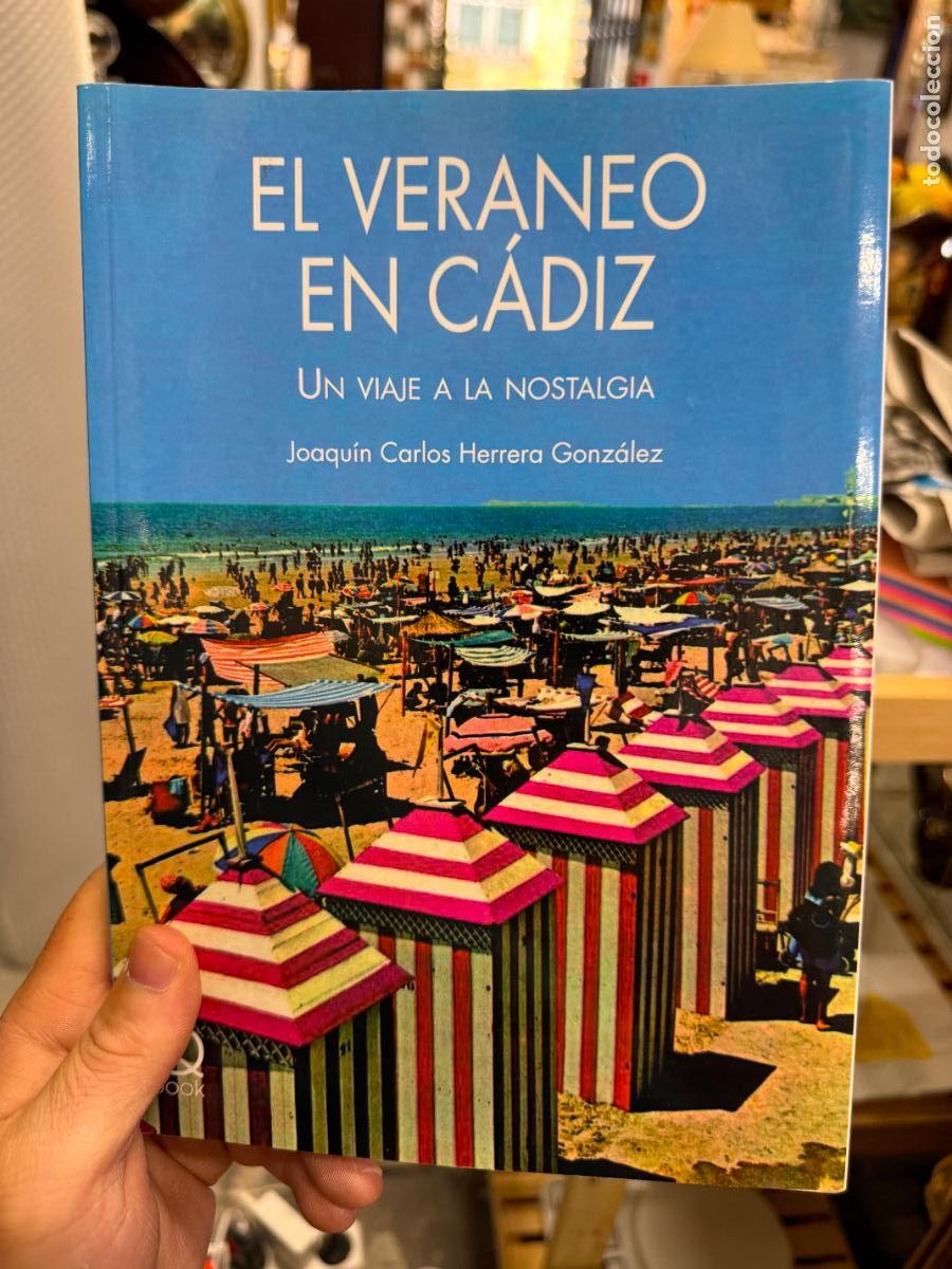 Libros de segunda mano: LIBRO EL VERANEO EN CADIZ - 205 PAG