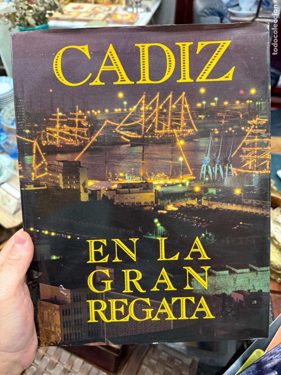 Libros de segunda mano: LIBRO CADIZ EN LA GRAN REGATA - 139 PAG