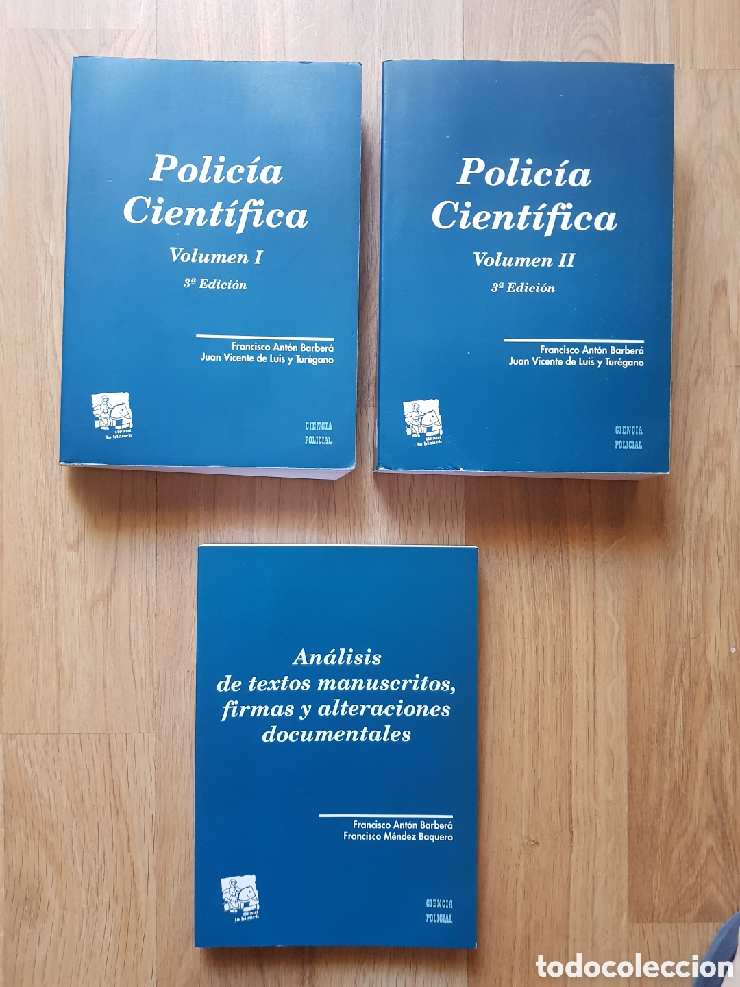 Libros de segunda mano: Policia cient&iacute;fica. 2 tomos . Mas an&aacute;lisis de manuscritos y firmas. Francisco anton