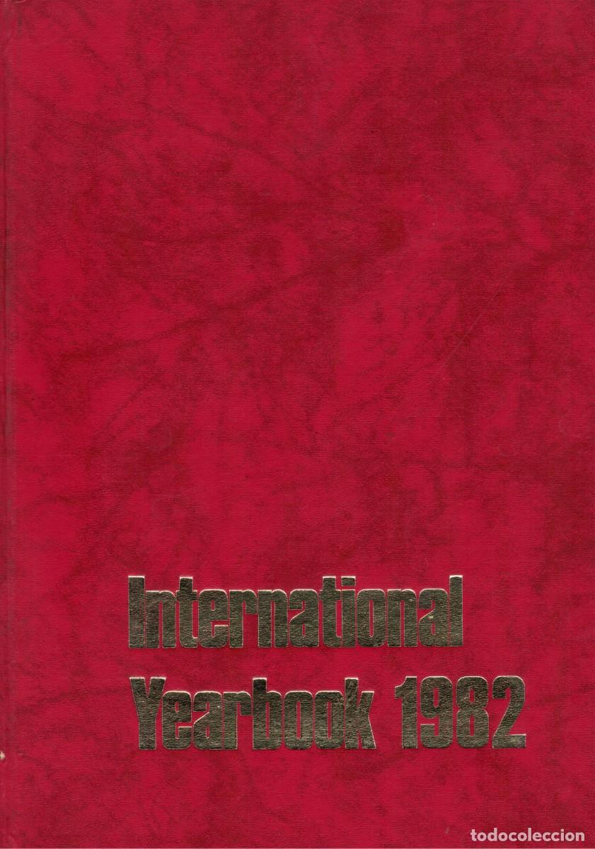 Libros de segunda mano: International Yearbook 1982 - Foto 1