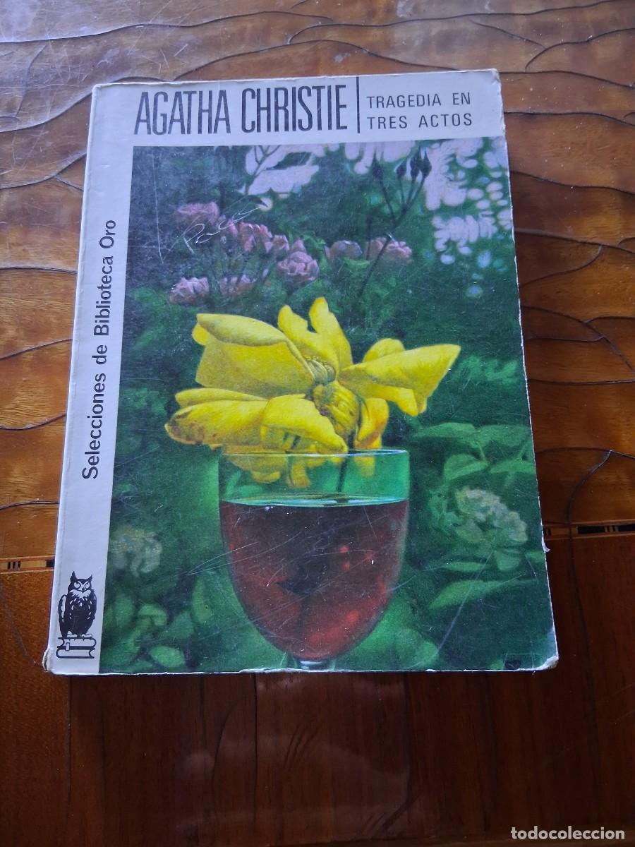 Livres d'occasion: Libro TRAGEDIA EN TRES ACTOS AGATHA CHRISTIE N&deg; 155