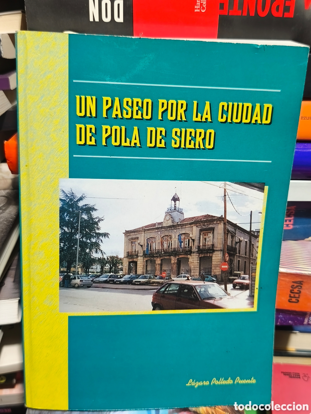 Libros de segunda mano: Paseo por la ciudad de Pola de Sierro Asturias Lazaro Polledo Puente