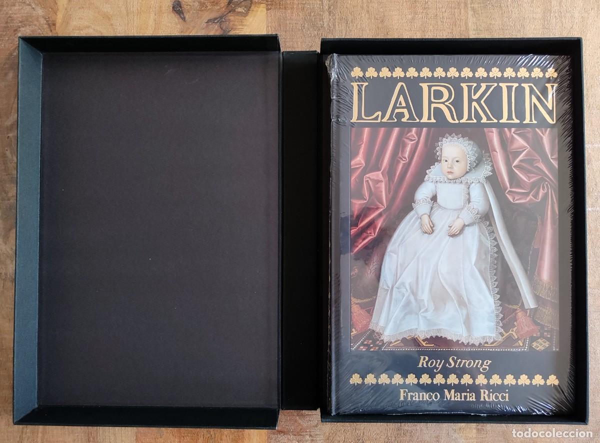 Libri di seconda mano: LARKIN. FACS&Iacute;MIL. TEXTO DE ROY STRONG. FRANCO MAR&Iacute;A RICCI FMR, 1999. PRECINTADO