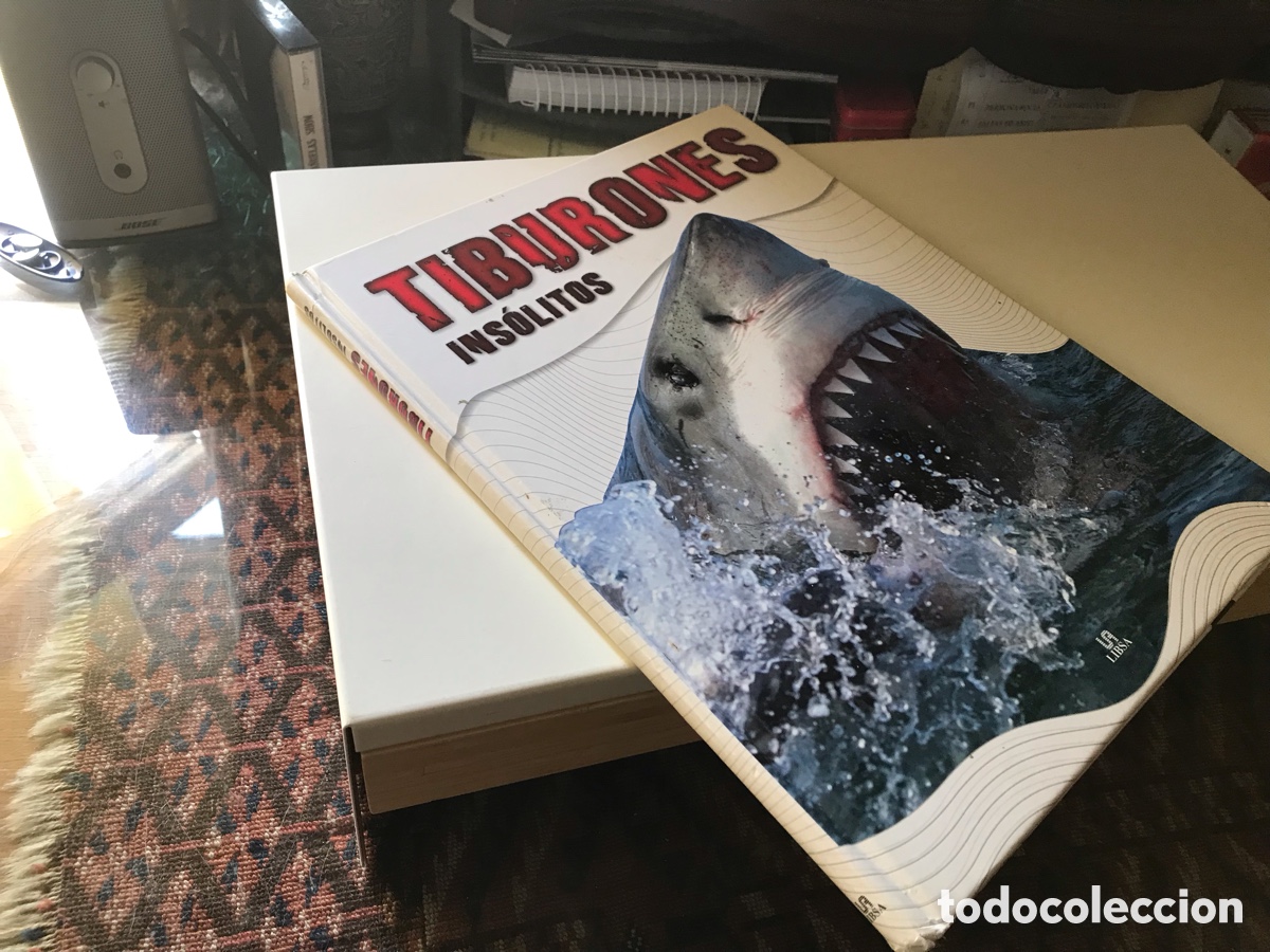 Libros de segunda mano: Tiburones ins&oacute;litos. Lipsa - Foto 1