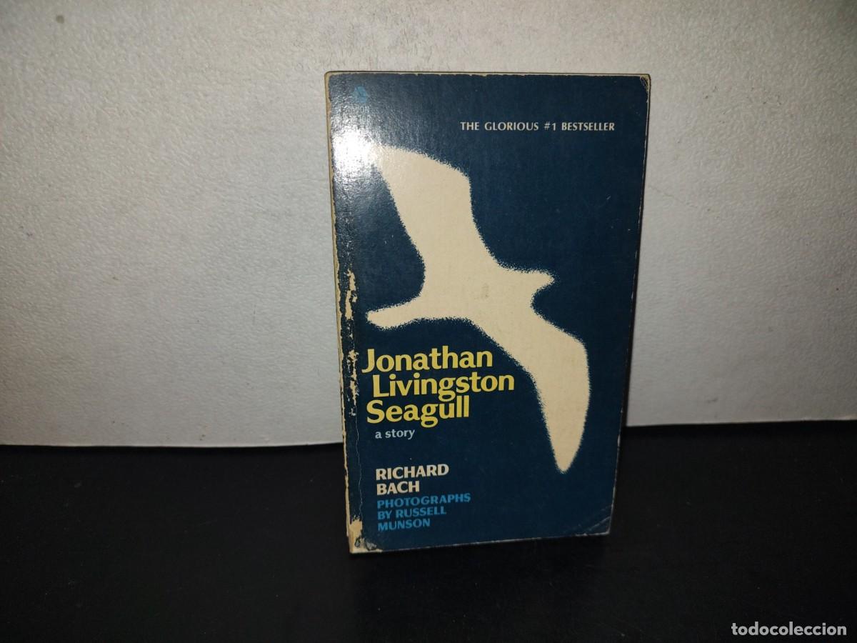 Livros em segunda m&atilde;o: 221- Jonathan Livingstone Seagull - Richard Bach - Avon Books - First Publishing 1973