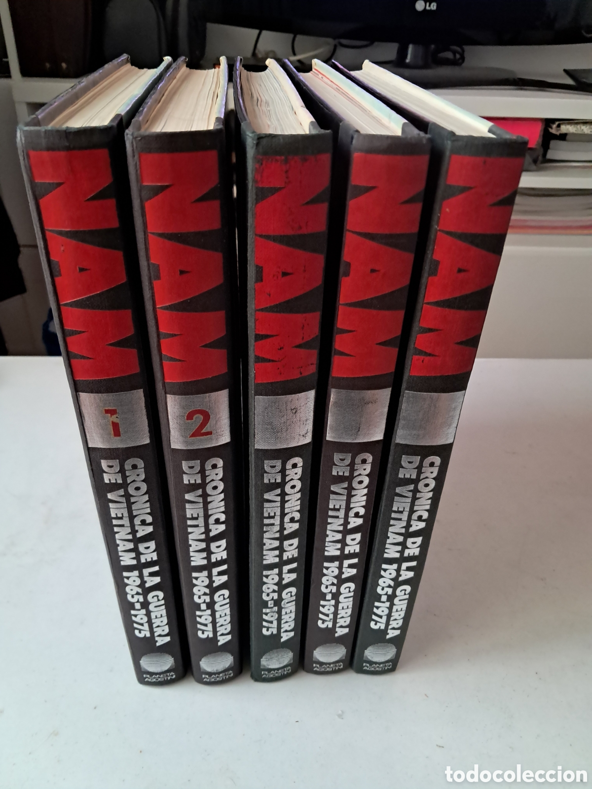 Libros de segunda mano: DOSSIER NAM TESTIMONIOS ,ENCUADERNADOS EN 3 TOMOS + DOS TOMOS DE LA GUERRA DE VIETNAM. LEER ANUNCIO.