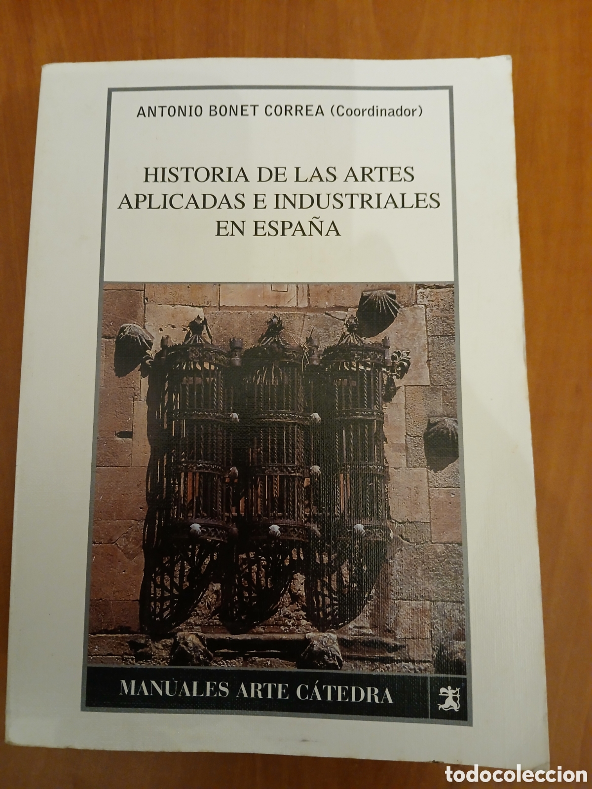 Libros de segunda mano: Historia de las Artes aplicadas e industriales en Espa&ntilde;a. Antonio Bonet ( coordinador ).