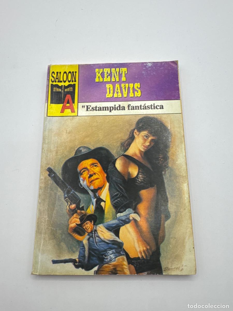 Libros de segunda mano: &laquo;&Uacute;ltimo aviso al traidor&raquo;, novela del Oeste escrita por Clark Carrados, seud&oacute;nimo del escritor espa&ntilde;
