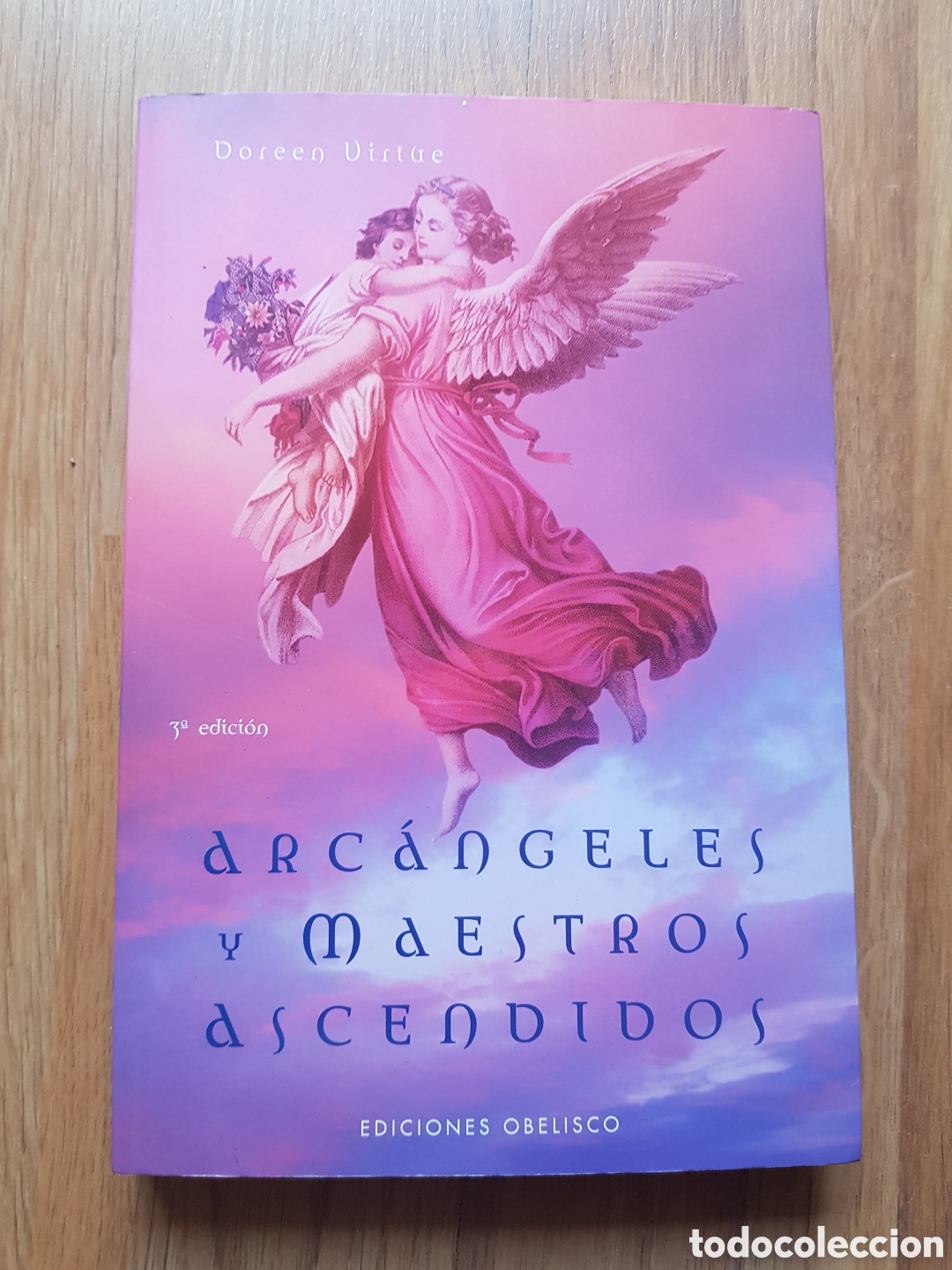 Libros de segunda mano: ARCANGELES Y MAESTROS ASCENDIDOS. DOREEN VIRTUE
