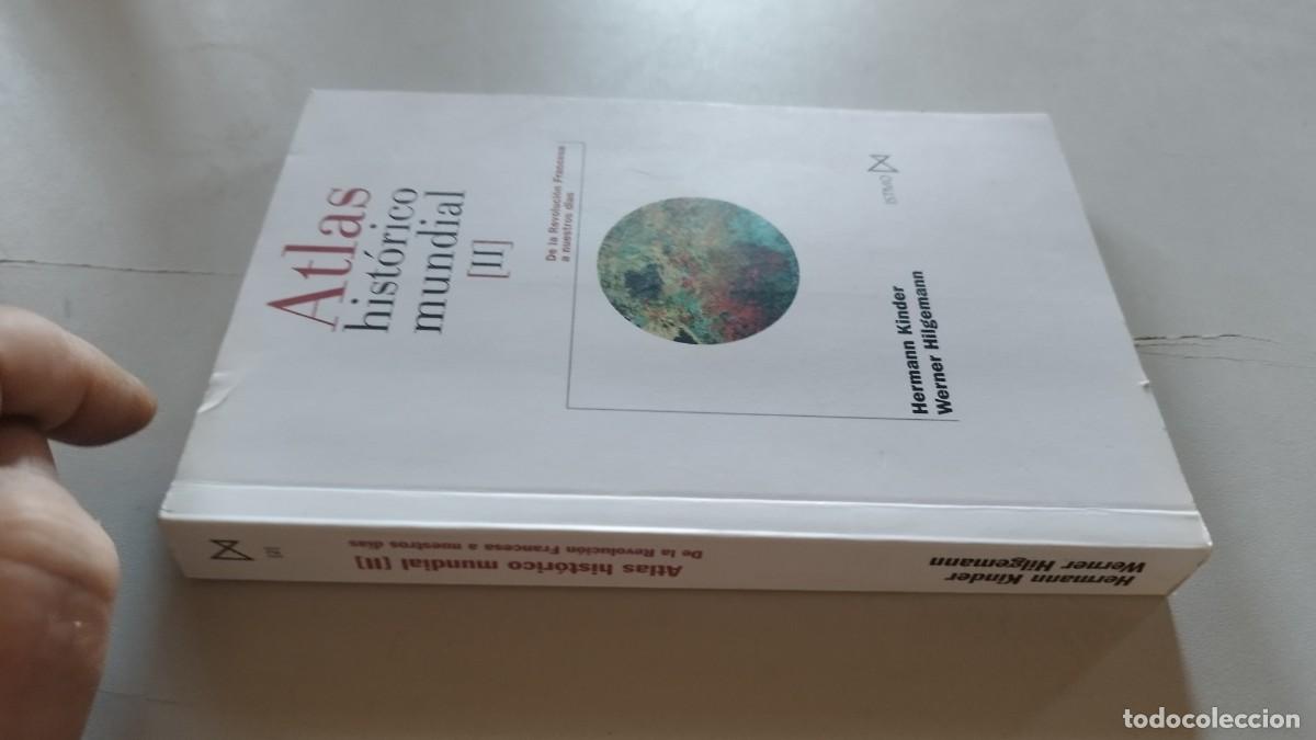 Libros de segunda mano: ATLAS HISTORICO MUNDIAL II / Hermann Kinder / EVA 250-207 / ISTMO