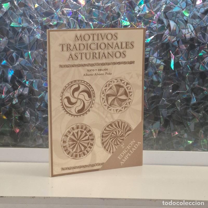 Libros de segunda mano: Motivos Tradicionales Asturianos - Alberto &Aacute;lvarez Pe&ntilde;a - Picu Urriellu - Pen&aacute;caros, Vol: 2