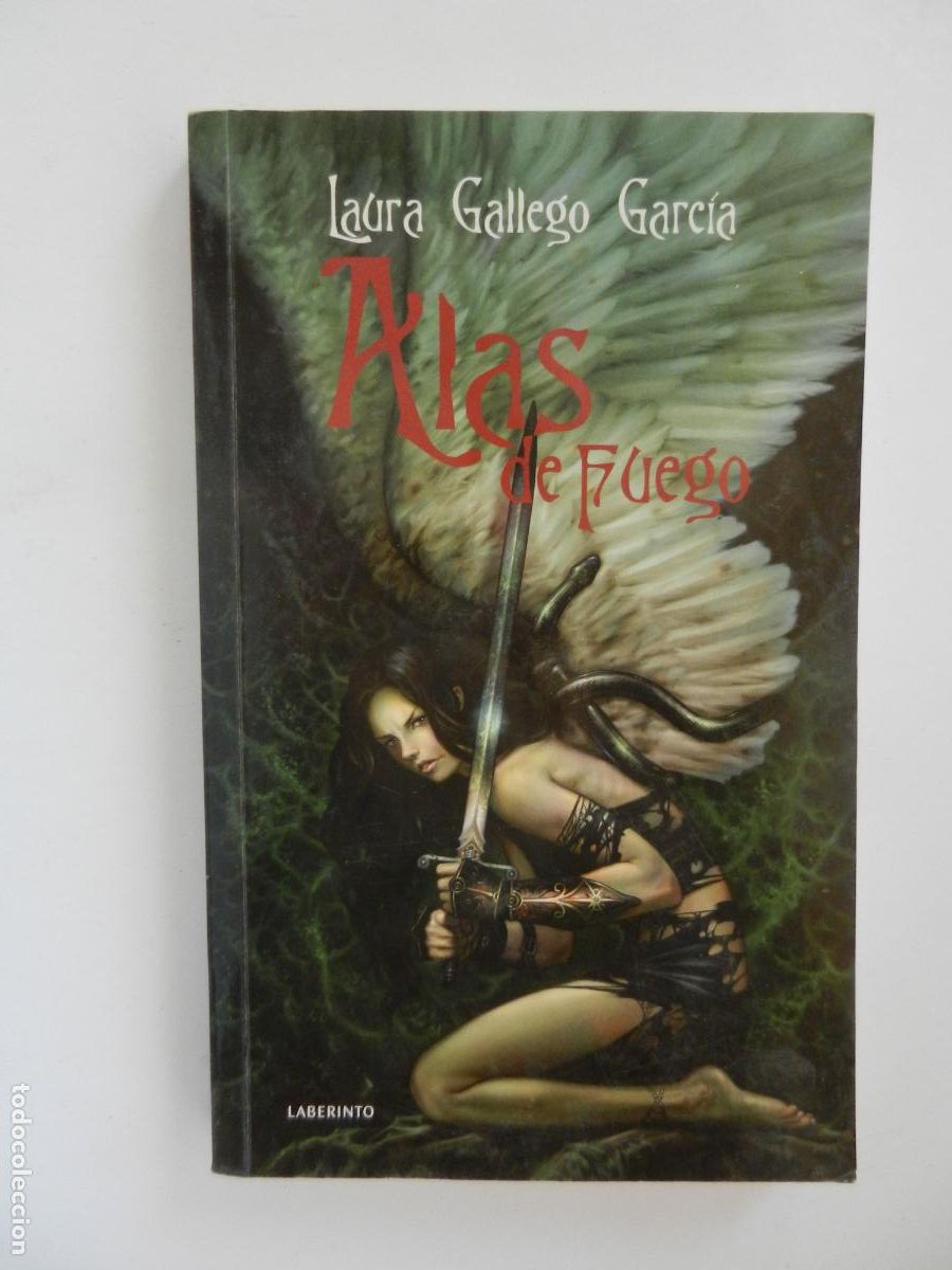 Libros de segunda mano: ALAS DE FUEGO - LAURA GALLEGO - LABERINTO 2009