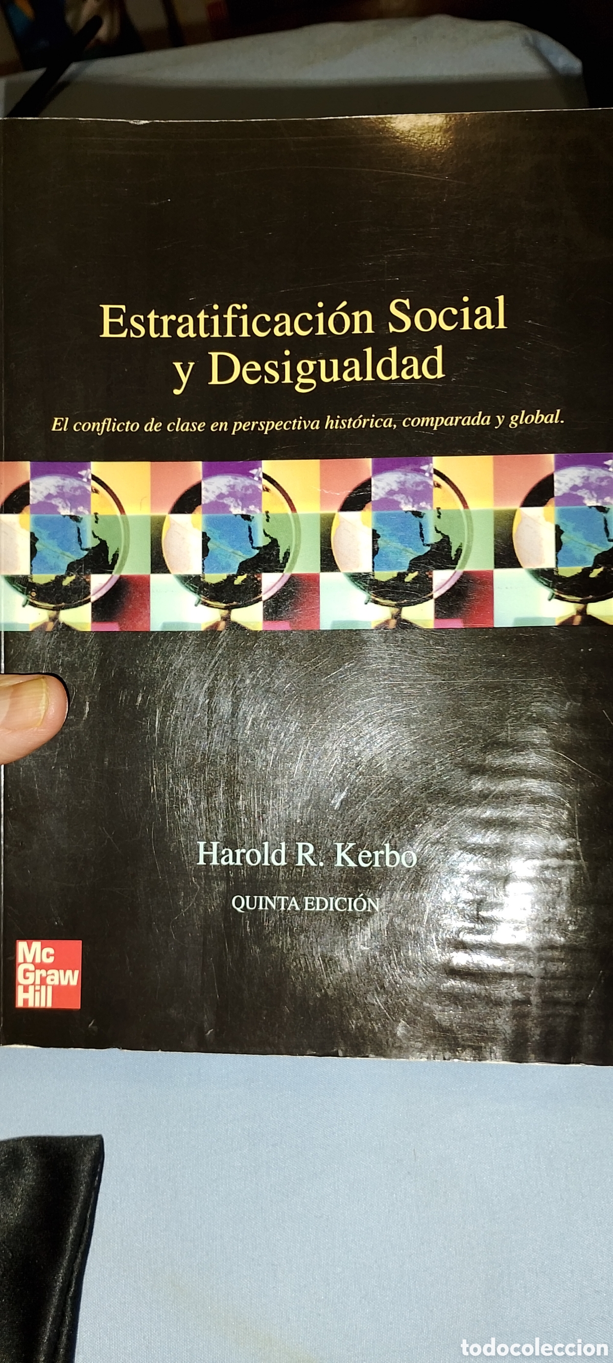 Libros: Estratificaci&oacute;n social y desigualdad