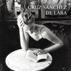 Libros: CAZAR LEONES EN ESCOCIA - SÁNCHEZ DE LARA, CRUZ. Lote 401427534