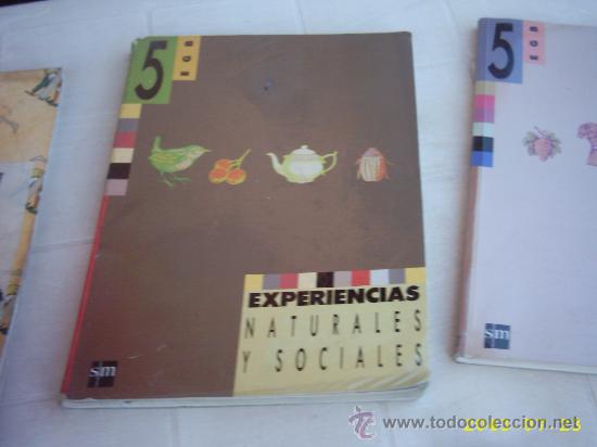 Libros de segunda mano: Naturaleza y Sociales 5 SM - Foto 1