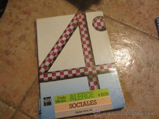 Libros de segunda mano: SOCIALES 4, SM - Foto 1