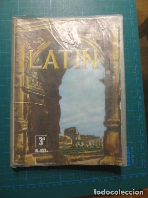 Libros de segunda mano: LIBRO DE TEXTO LATIN 3&ordm; CURSO SM A&Ntilde;O 1969 - Foto 1