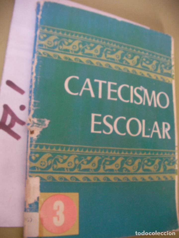 Libros de segunda mano: ANTIGUO LIBRO DE  TEXTO - CATECISMO ESCOLAR - Foto 1