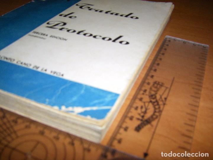 Libros de segunda mano: Tratado de protocolo. Jacinto Cano de la Vega, 3&ordf; edici&oacute;n 1969 - Foto 3