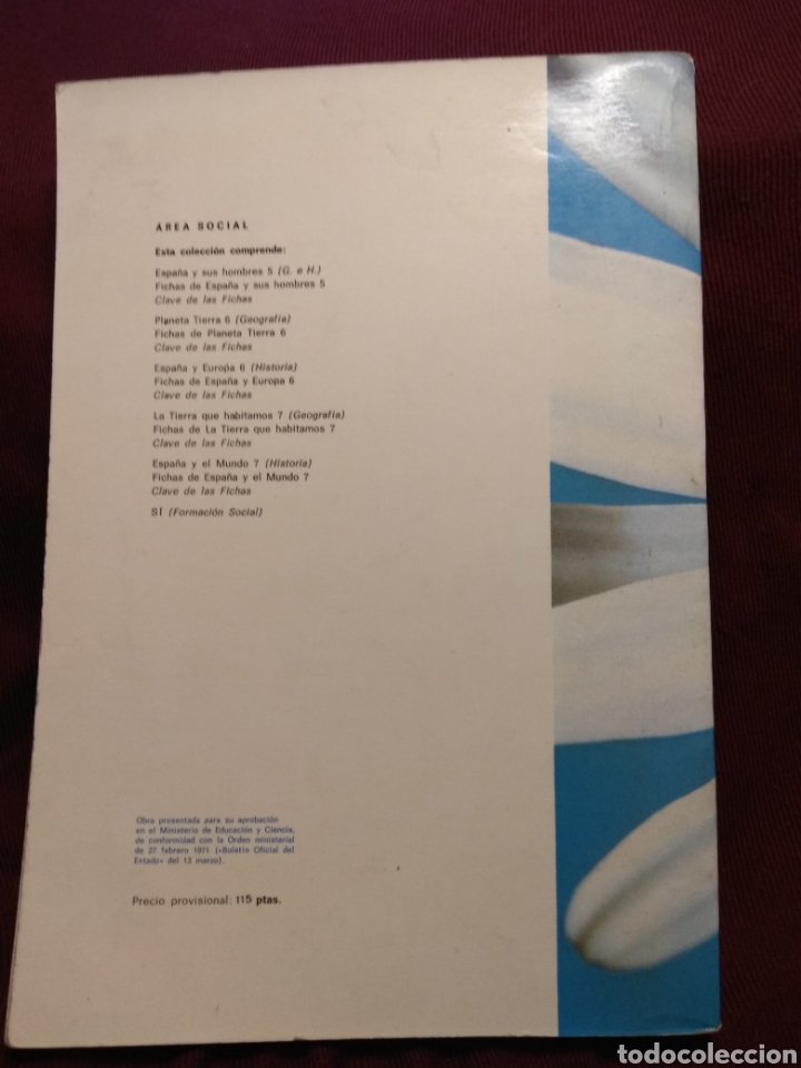 Libros de segunda mano: Formaci&oacute;n social. EGB Edelvives 1973 - Foto 2